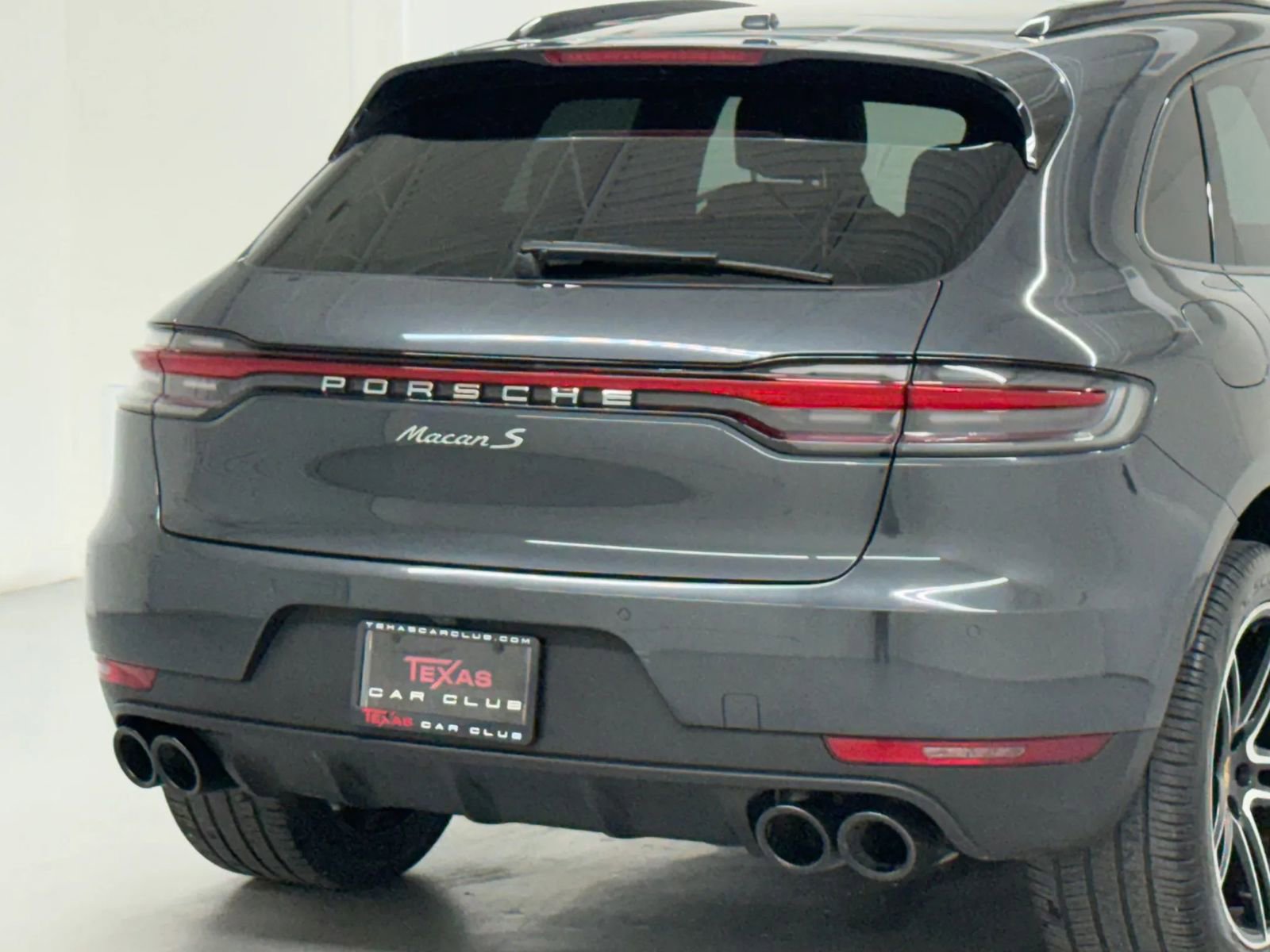 Used 2019 Porsche Macan S w/ Premium Package Plus image 38