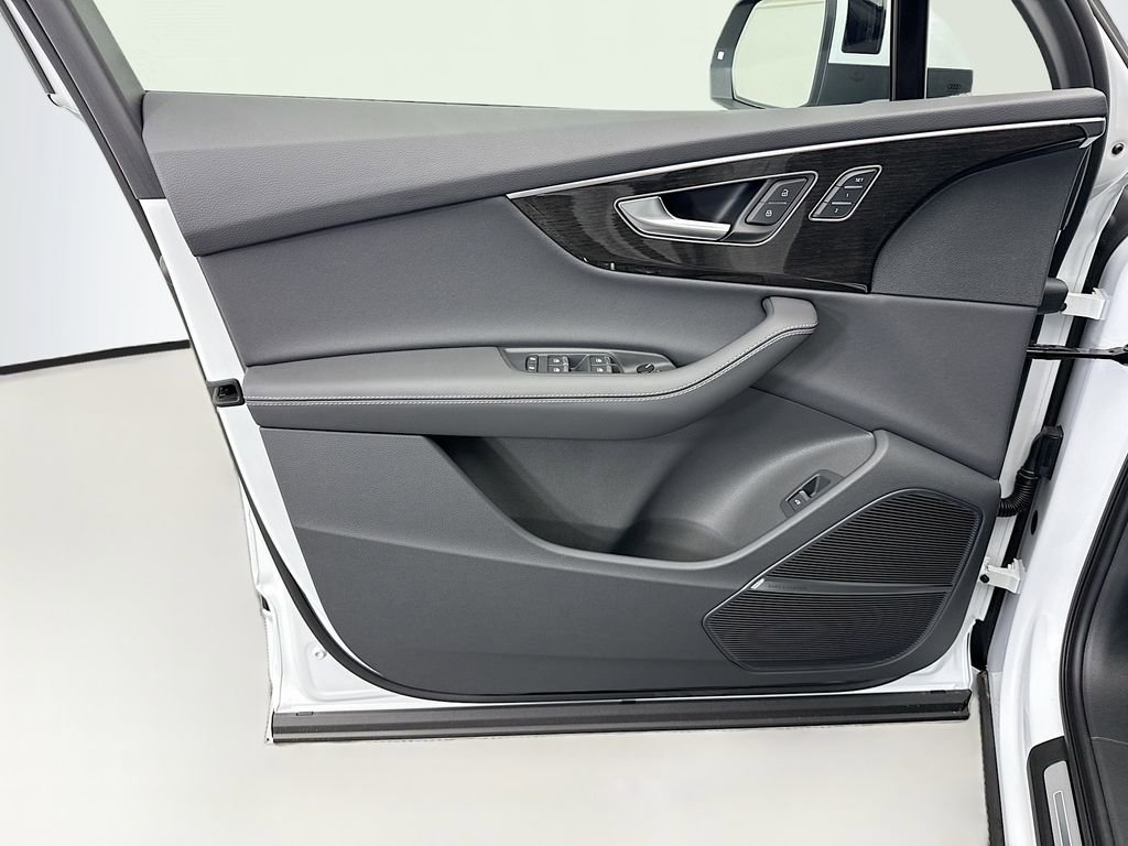 New 2026 Audi Q7 3.0T Premium Plus image 23