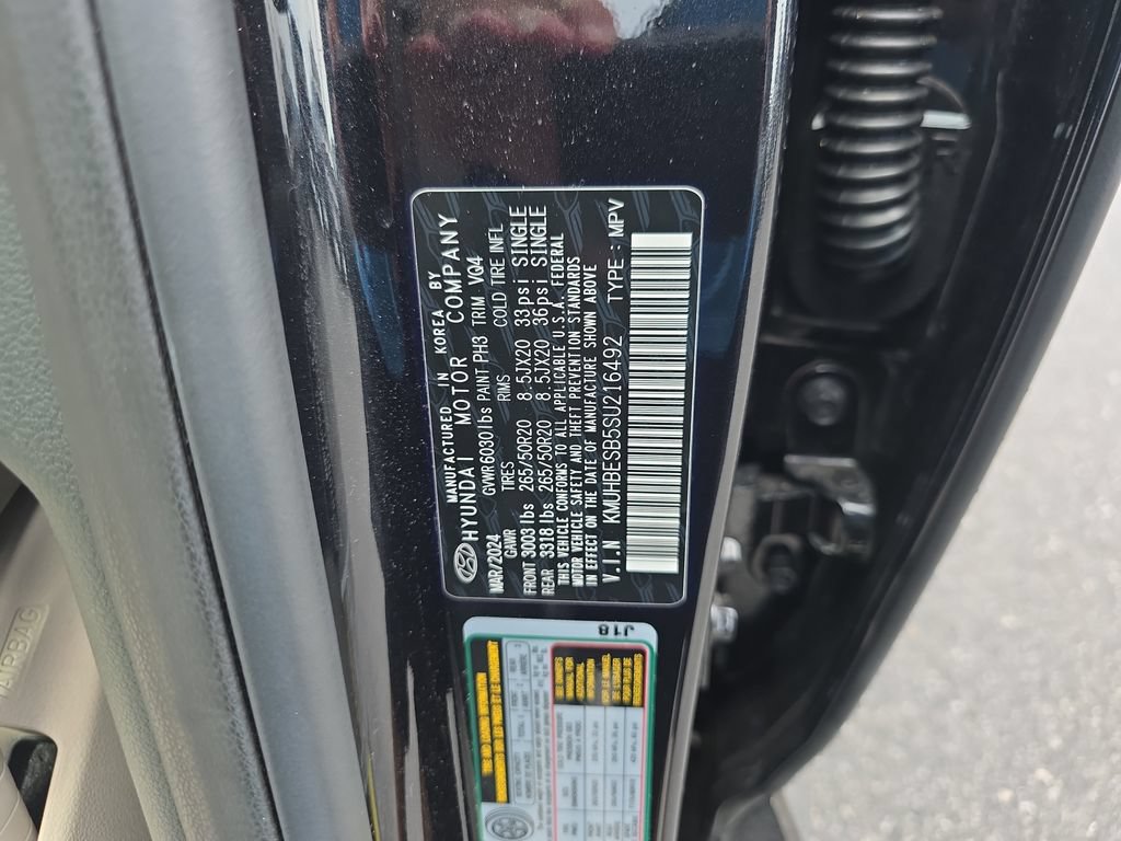 Used 2025 Genesis GV80 2.5T Advanced AWD/4WD image 40