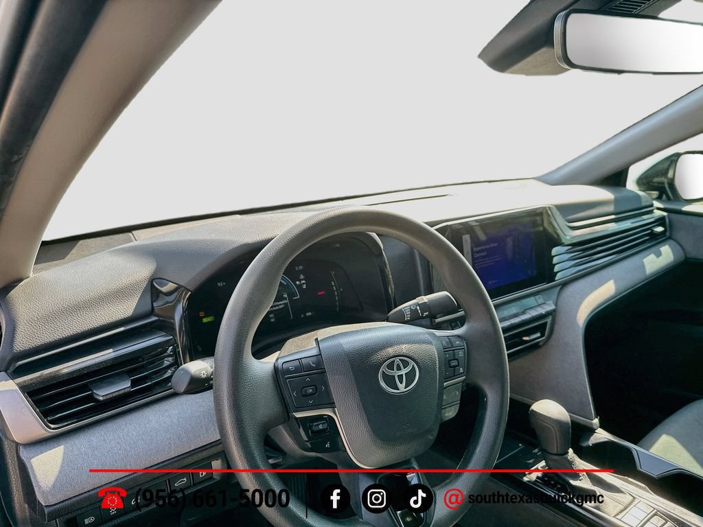 Used 2025 Toyota Camry LE w/ Convenience Package FWD image 12