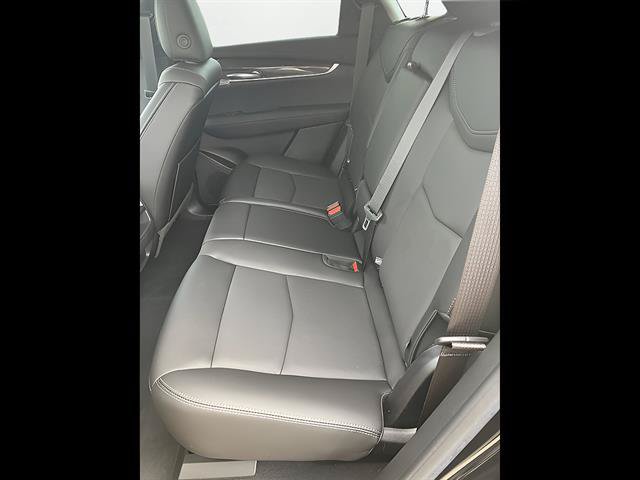 Certified 2024 Cadillac XT5 Sportv w/ Technology Package AWD/4WD image 9