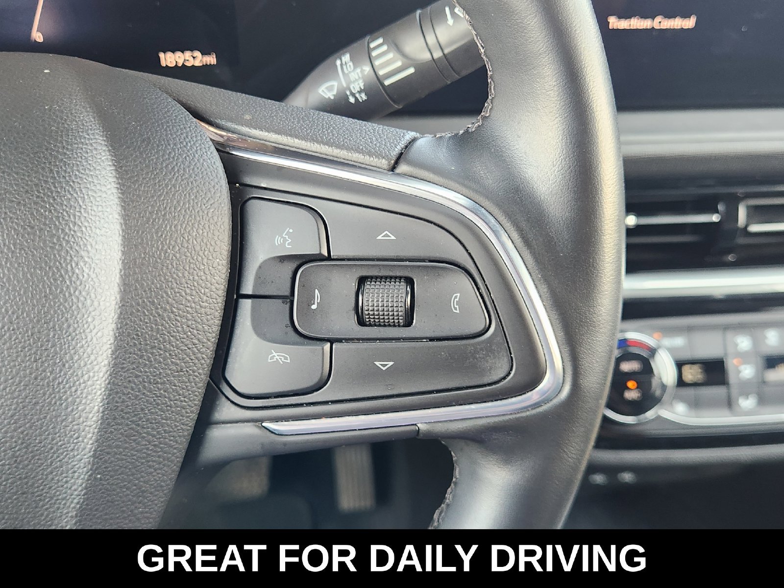 Certified 2024 Buick Envista Sport Touring w/ Convenience I Package FWD image 34