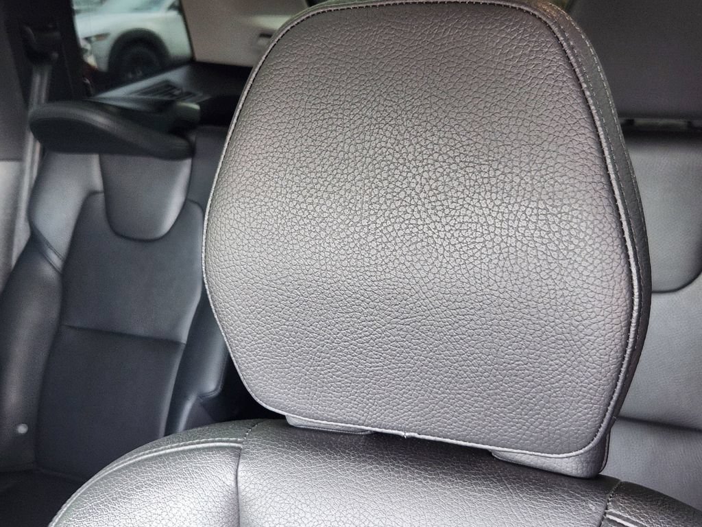 Used 2023 Volvo XC90 B6 Plus w/ Protection Package AWD/4WD image 6