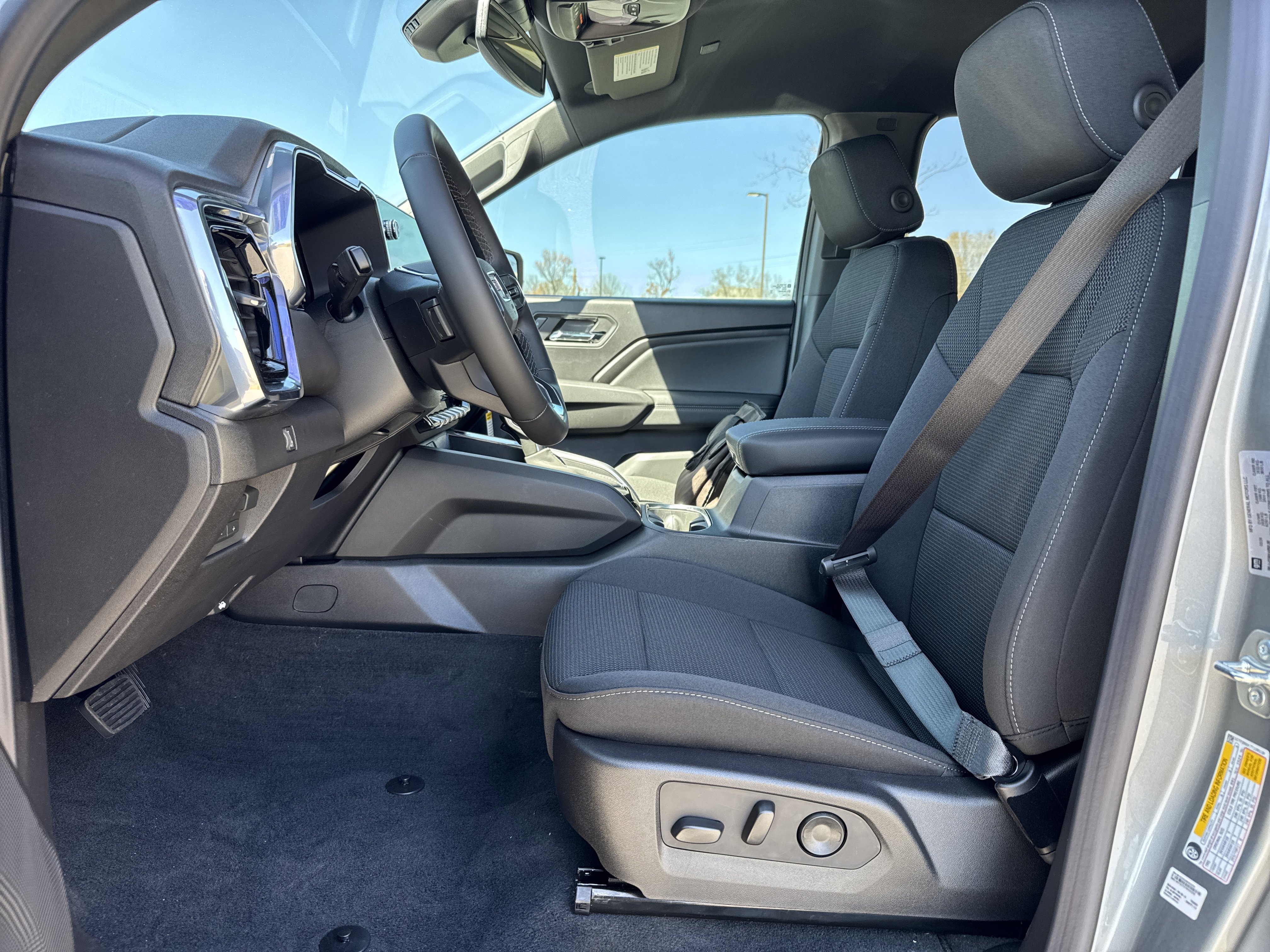 New 2026 GMC Canyon Elevation w/ Convenience Package image 14