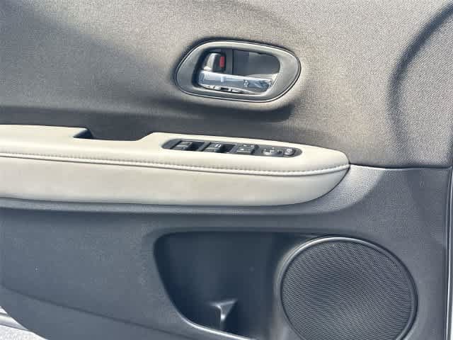Used 2019 Honda HR-V LX image 20