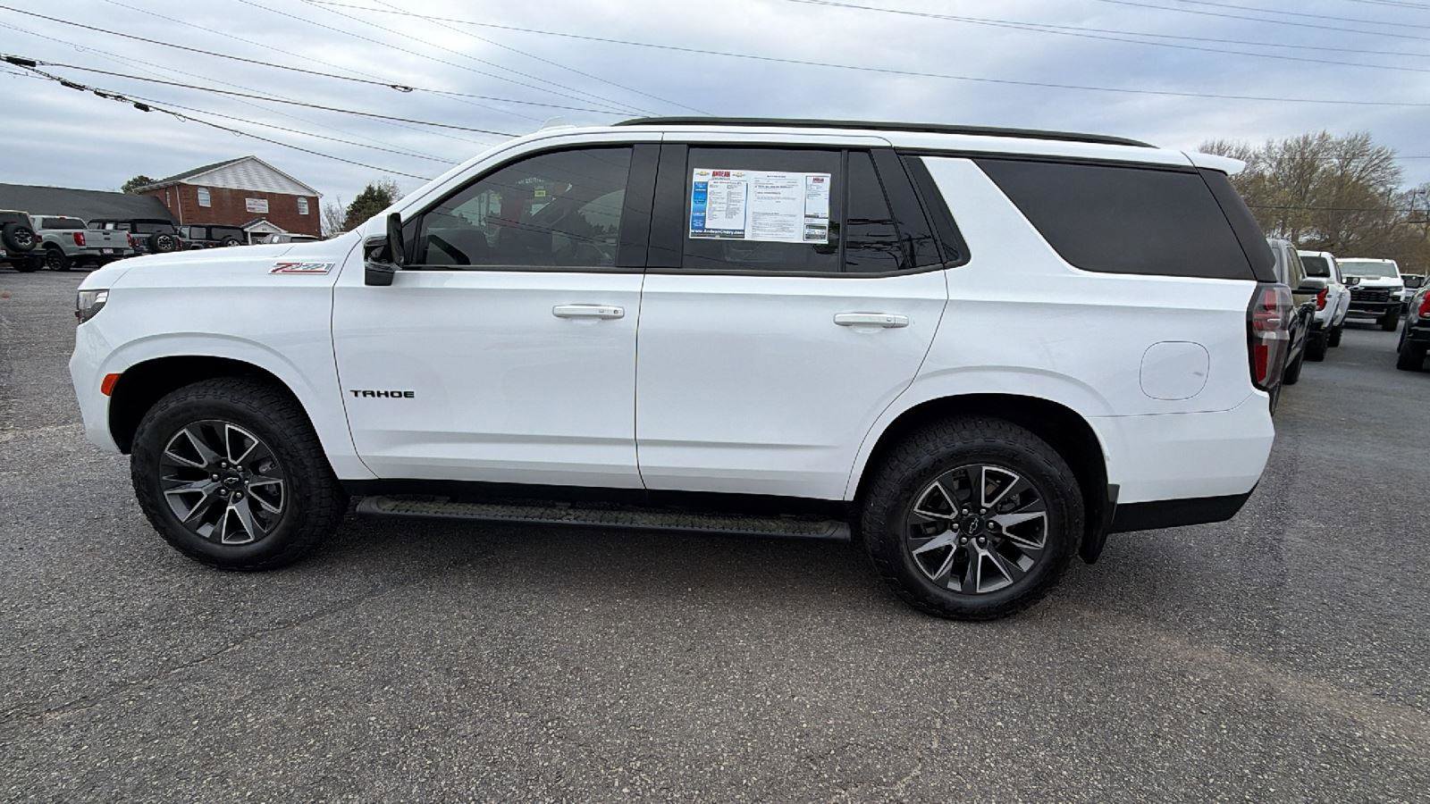 Used 2021 Chevrolet Tahoe Z71 w/ Luxury Package image 8