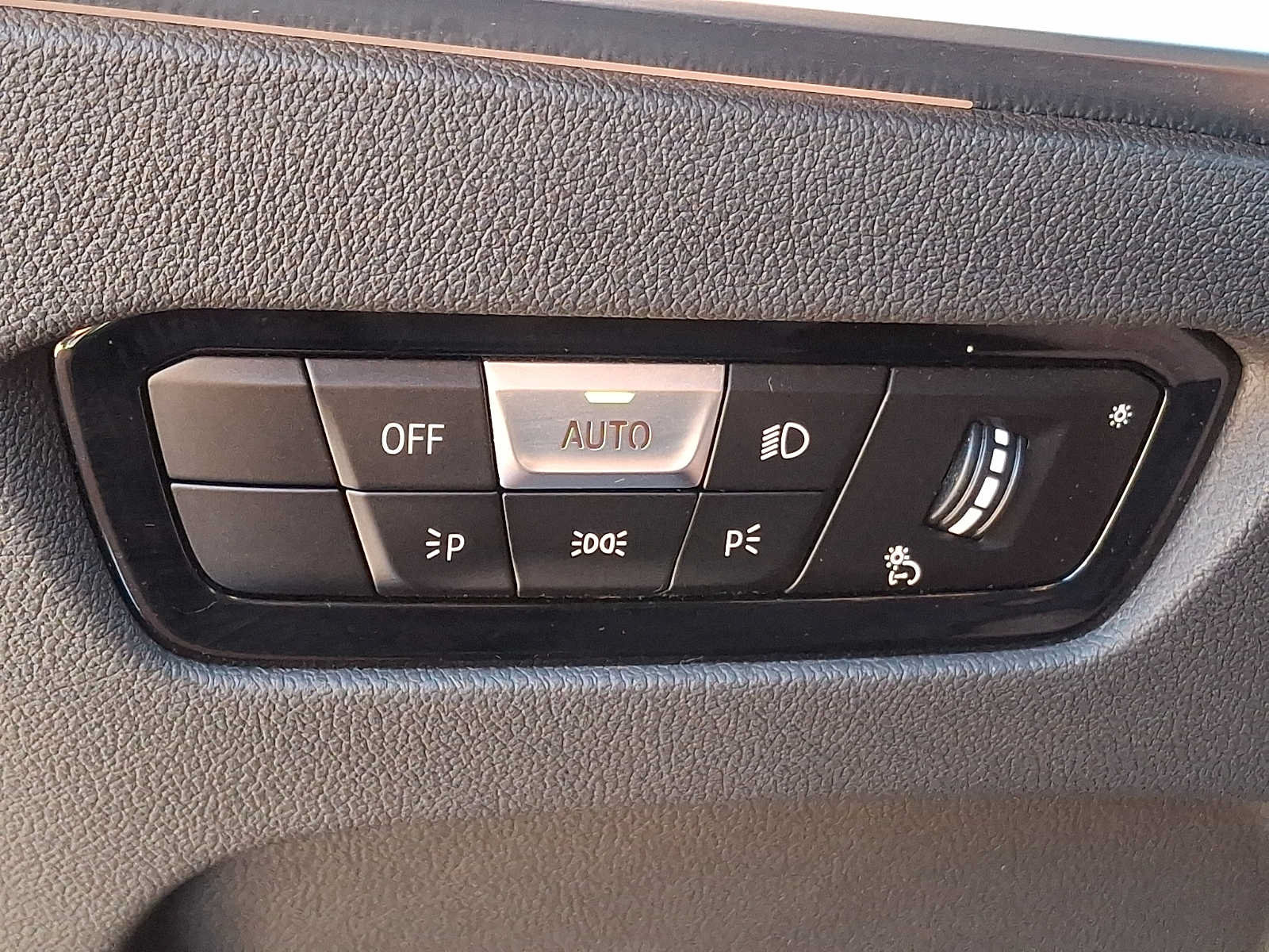 Used 2024 BMW 440i xDrive Convertible AWD/4WD image 25