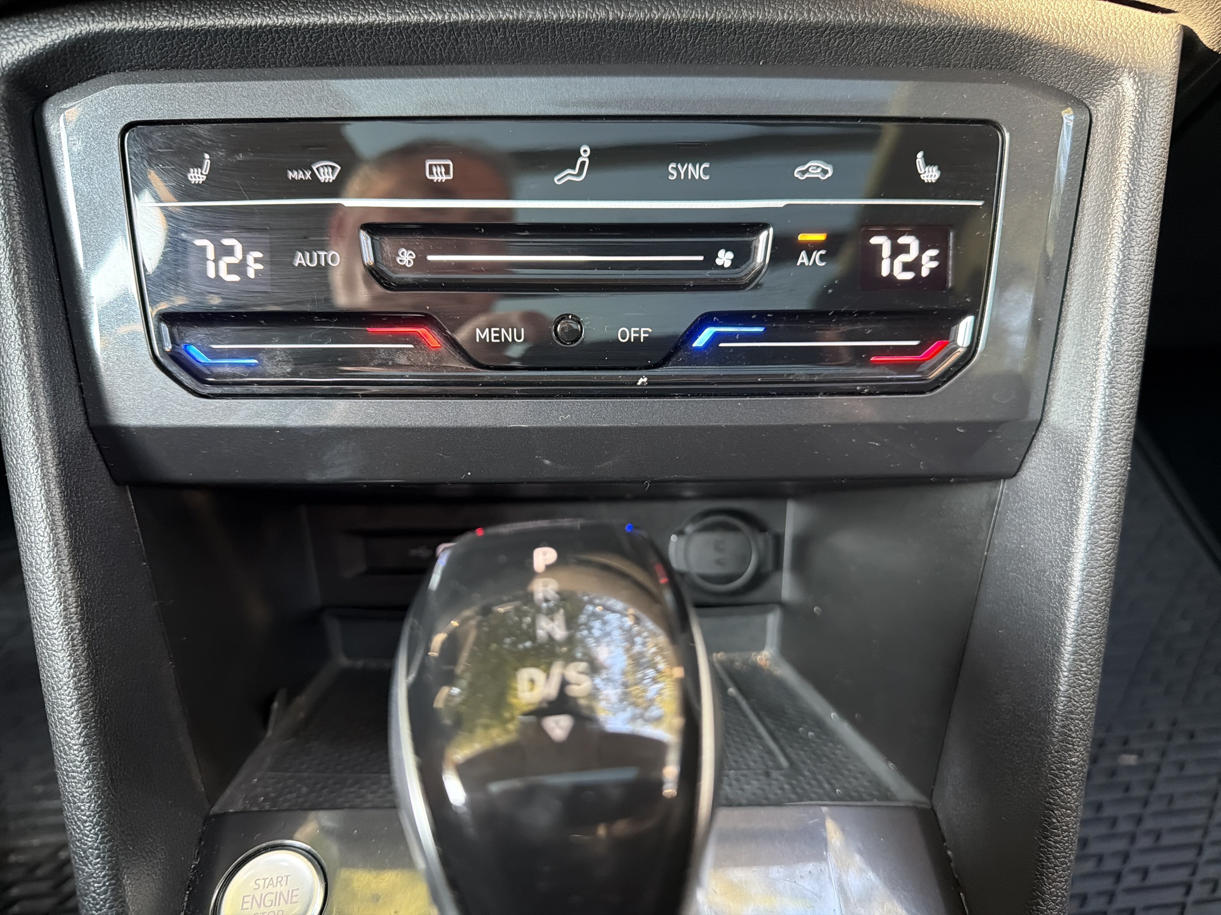 Used 2022 Volkswagen Tiguan SE FWD image 26