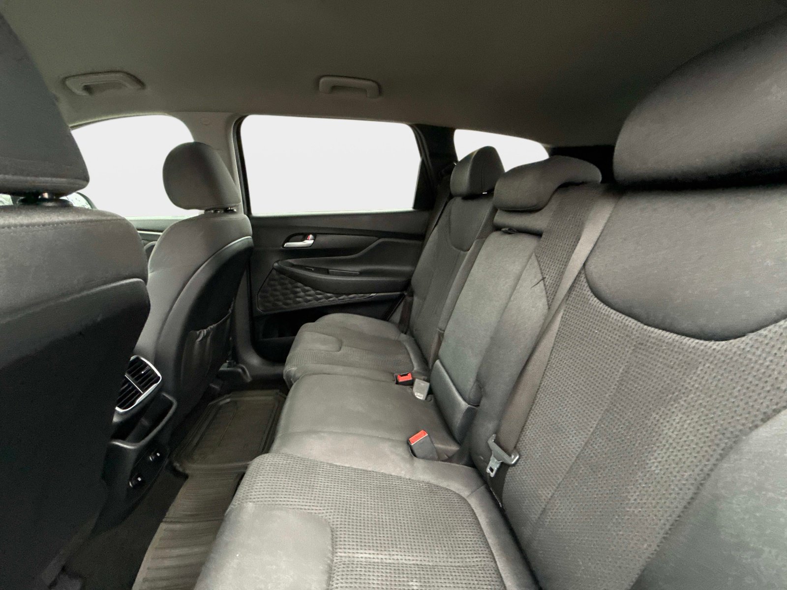 Used 2019 Hyundai Santa Fe SE FWD image 14