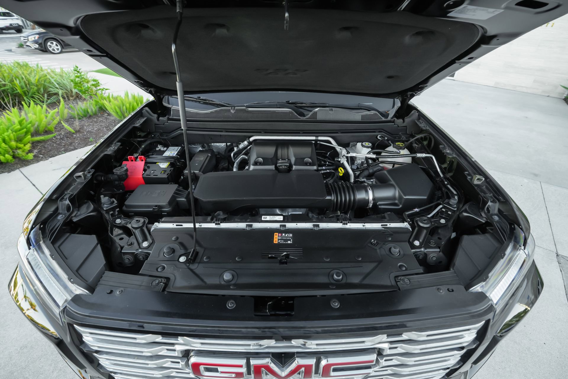 Used 2024 GMC Canyon Denali w/ LPO, Denali Black Edition image 42