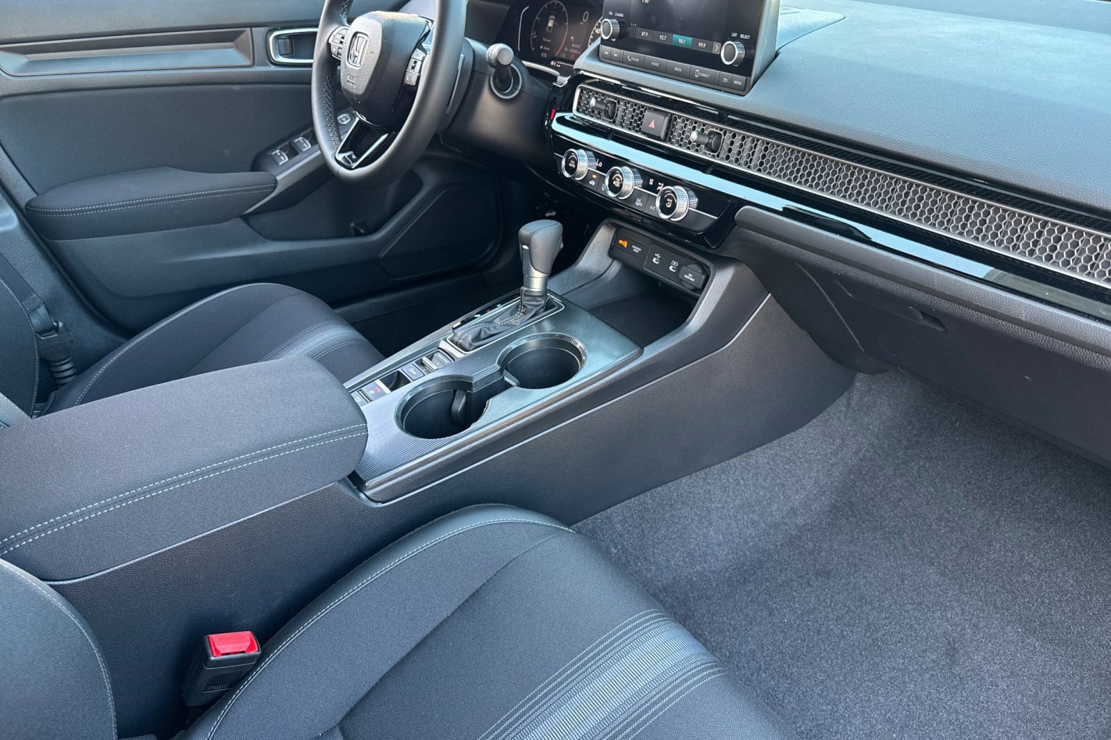 Used 2026 Honda Civic Sport image 31
