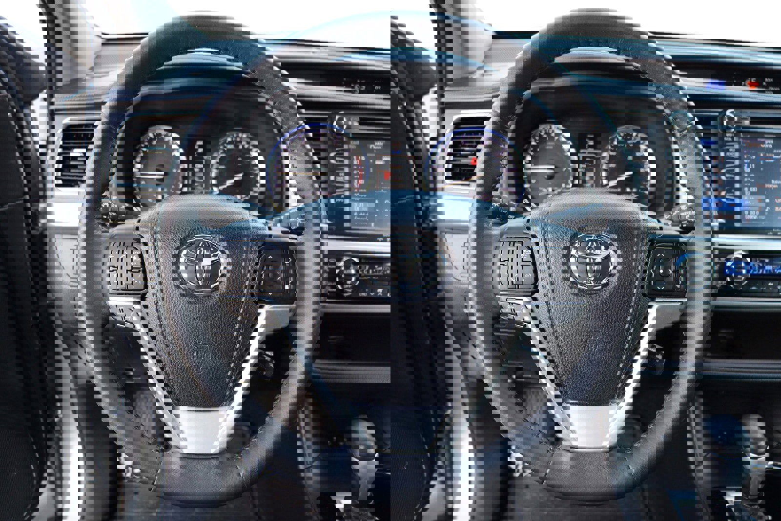 Used 2015 Toyota Highlander XLE image 28