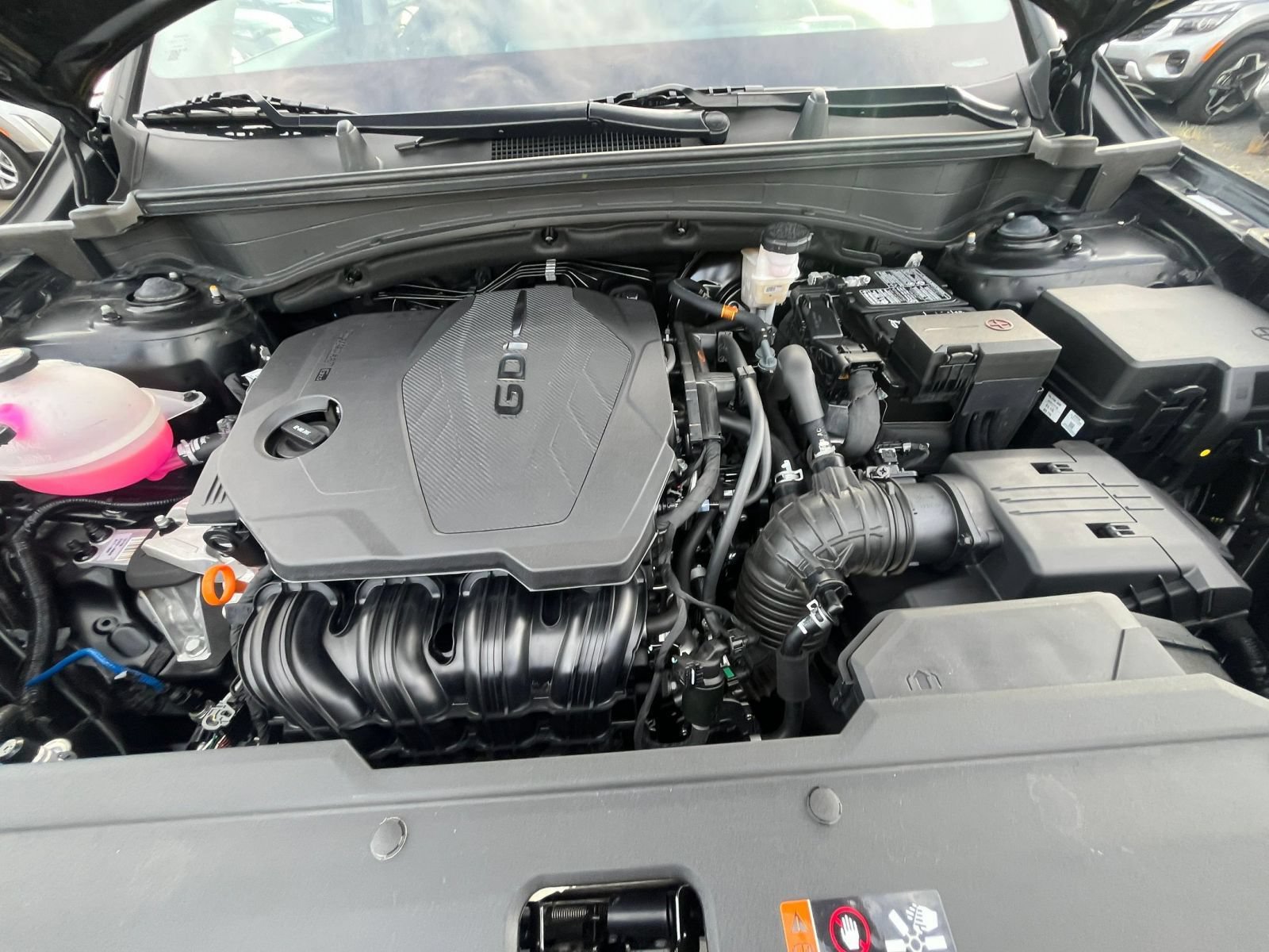 Used 2025 Kia Sportage LX FWD image 32