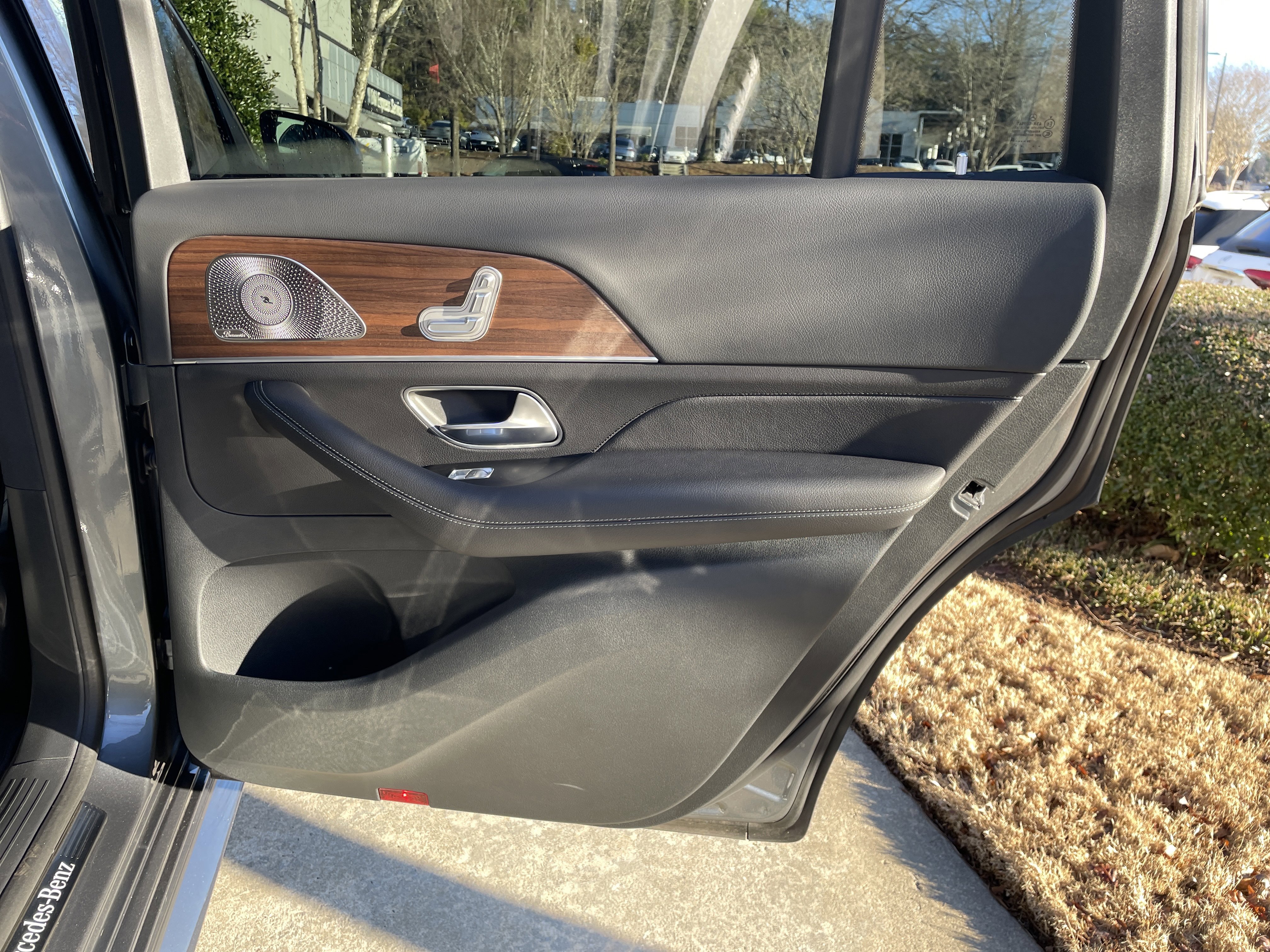 Certified 2025 Mercedes-Benz GLS 450 4MATIC image 45