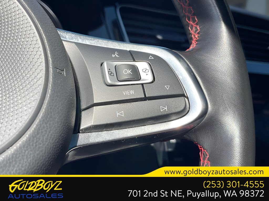 Used 2021 Volkswagen GTI SE FWD image 22