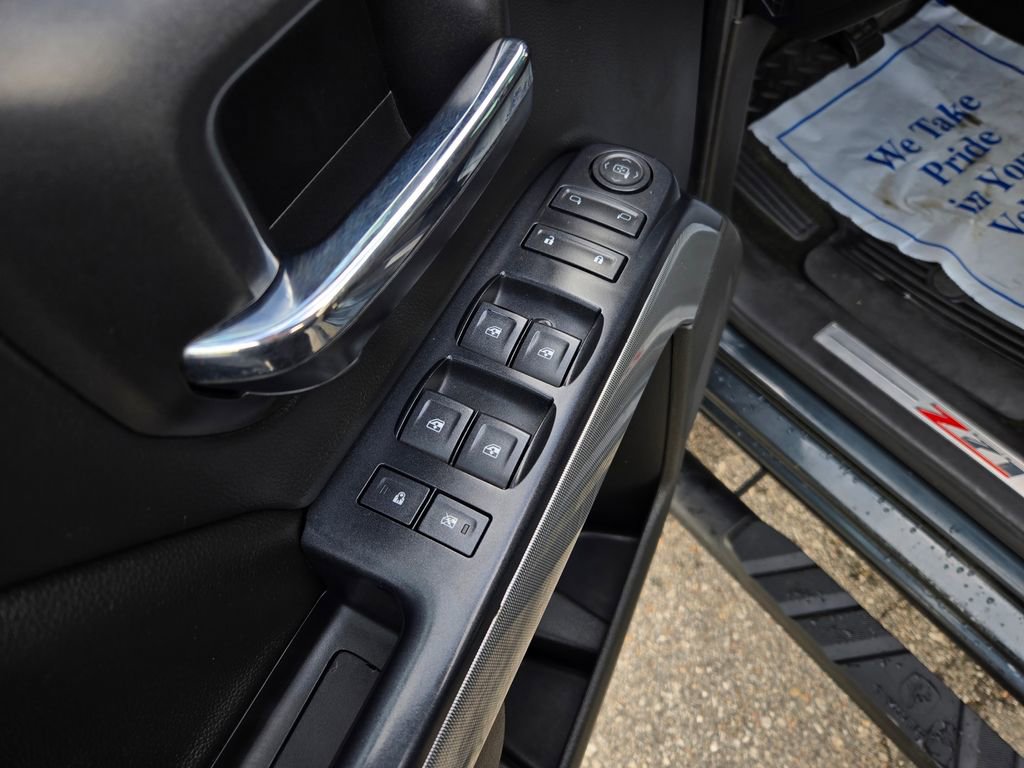 Used 2017 Chevrolet Silverado 1500 LT w/ All Star Edition image 13