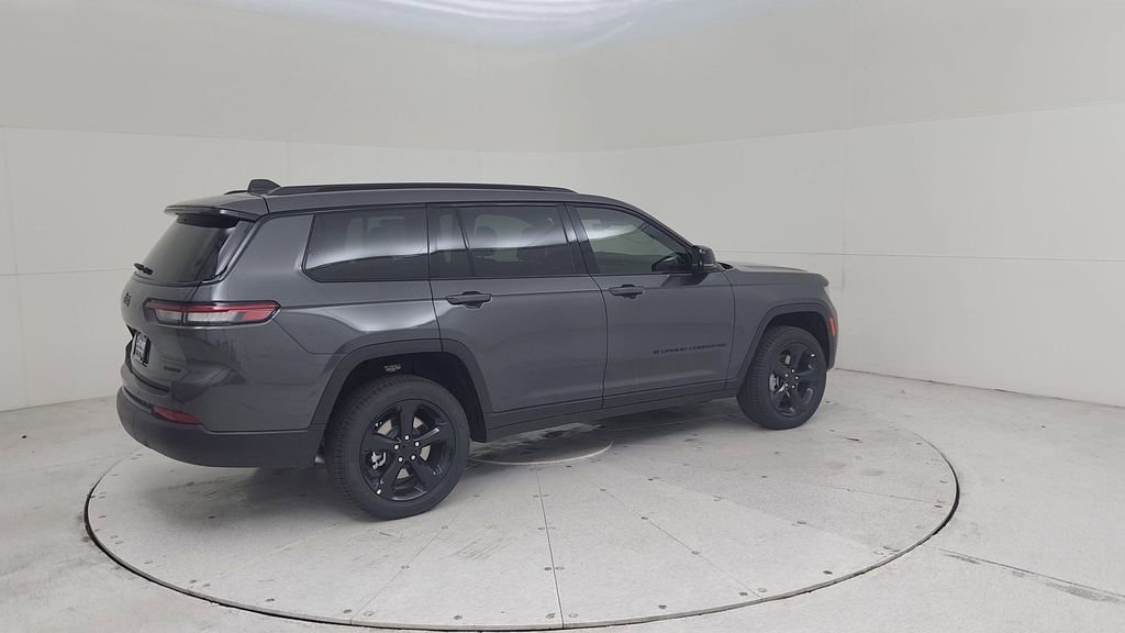 New 2025 Jeep Grand Cherokee L Limited w/ Black Appearance Package image 15