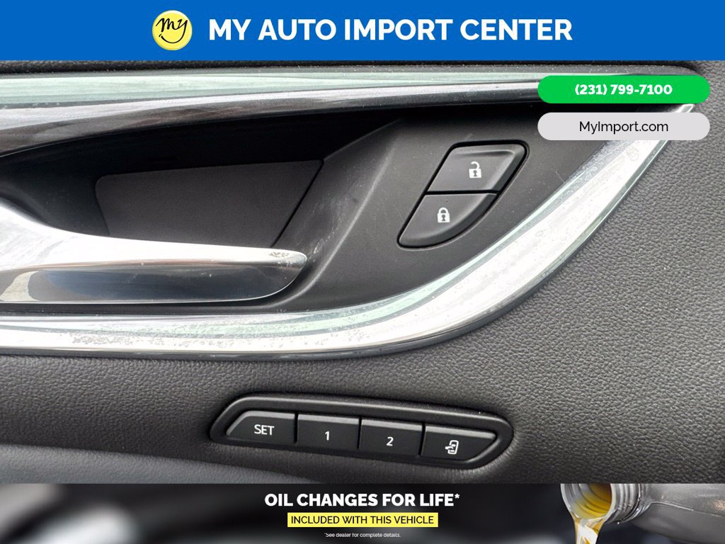 Used 2021 Buick Enclave Premium w/ Sun and Sites Package AWD/4WD image 11
