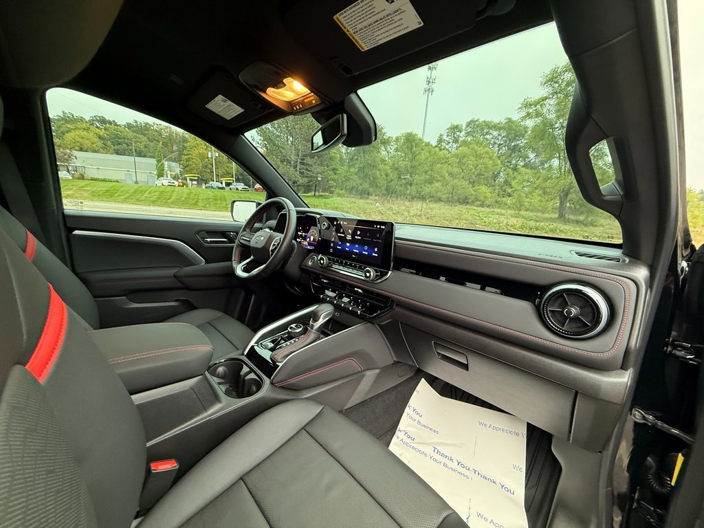 Certified 2024 Chevrolet Colorado Z71 w/ Z71 Convenience Package 2 image 30