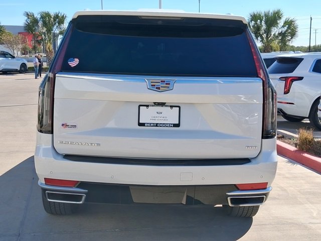 Used 2021 Cadillac Escalade Premium Luxury w/ LPO, Illumination Package image 5