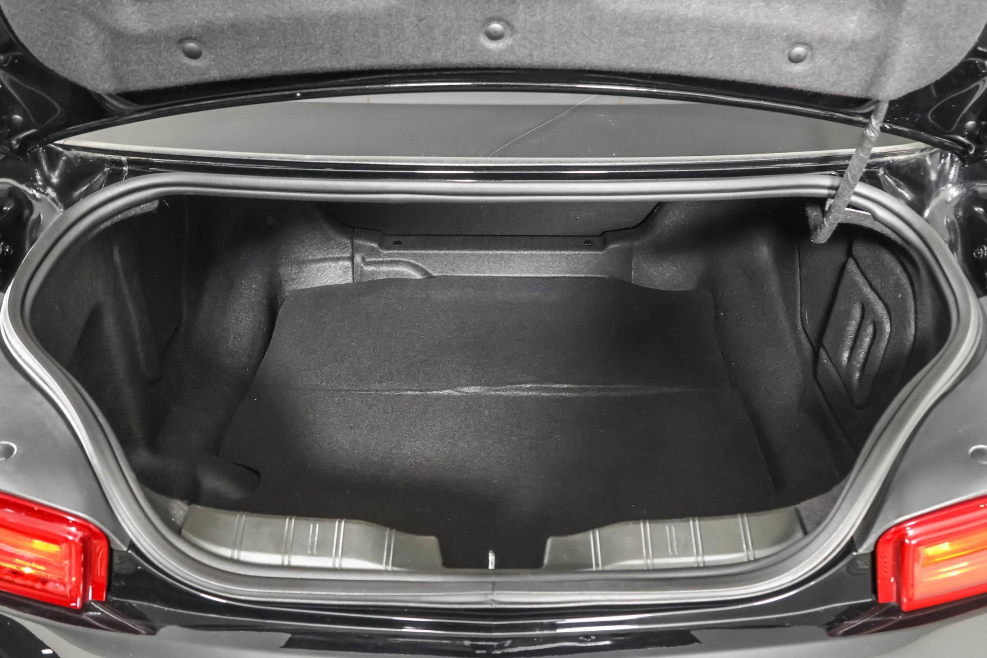 Used 2017 Chevrolet Camaro LT image 37