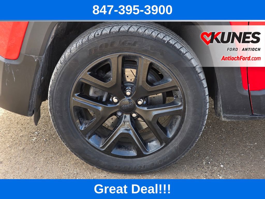 Used 2017 Jeep Renegade Altitude image 12