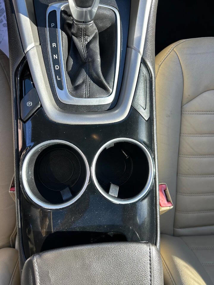 Used 2013 Ford Fusion SE image 28