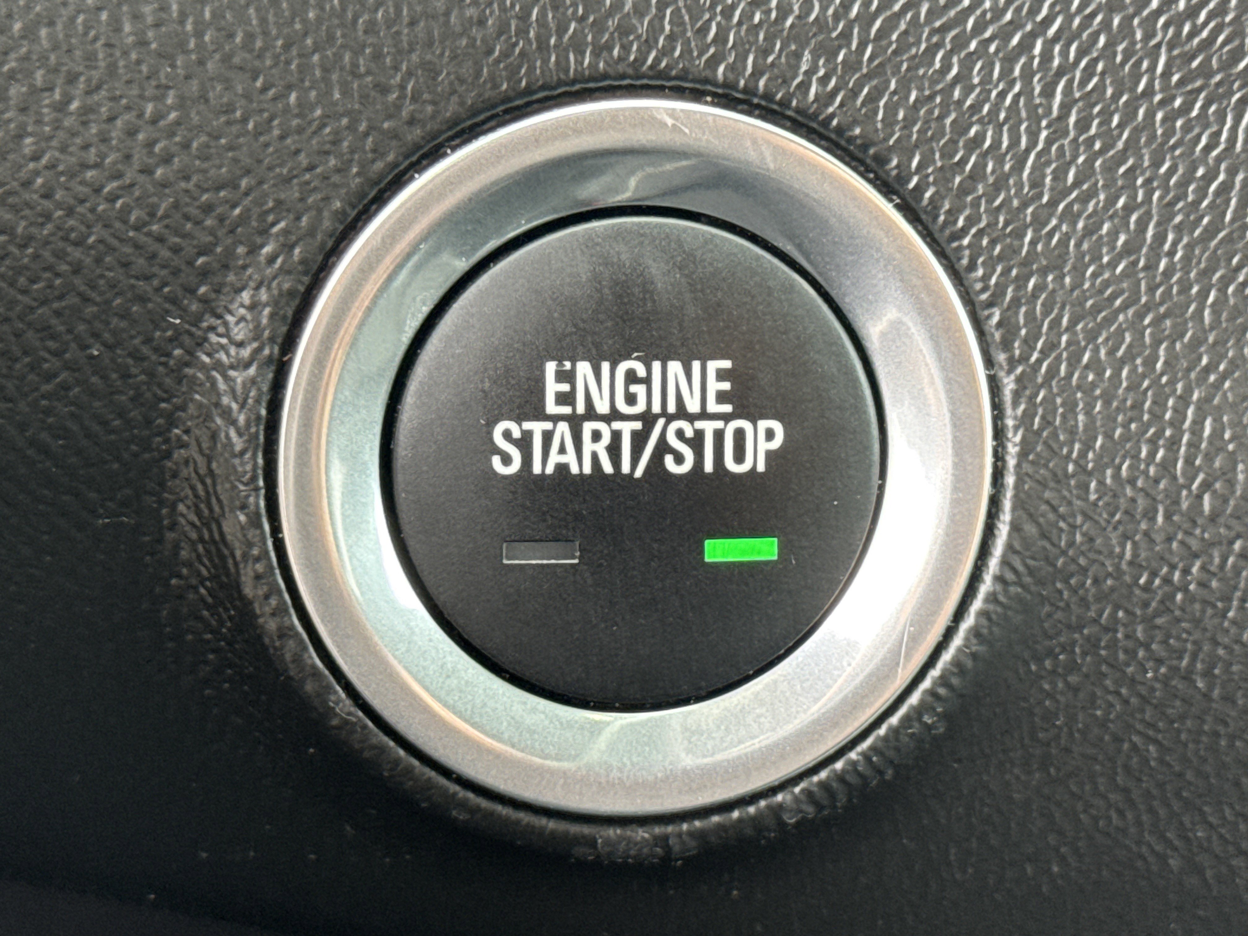 Used 2024 GMC Terrain SLE image 29