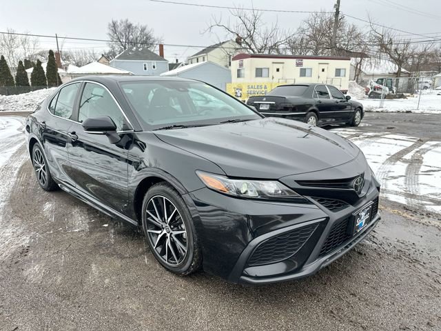 Used 2023 Toyota Camry SE image 11