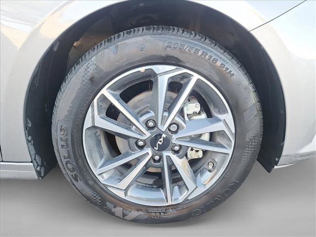 Used 2024 Kia Forte LXS image 21
