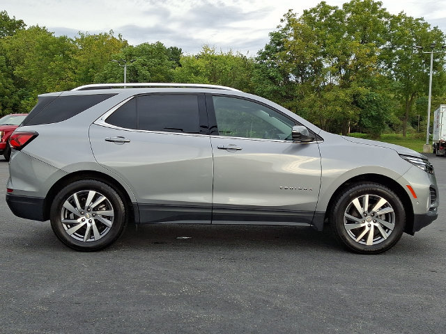 Used 2023 Chevrolet Equinox Premier AWD/4WD image 10