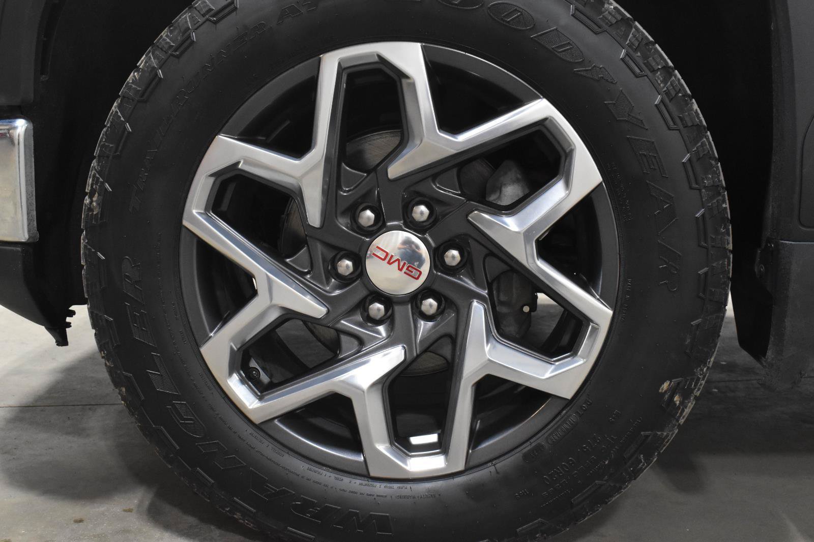 Used 2024 GMC Sierra 1500 SLE w/ Preferred Package AWD/4WD image 31