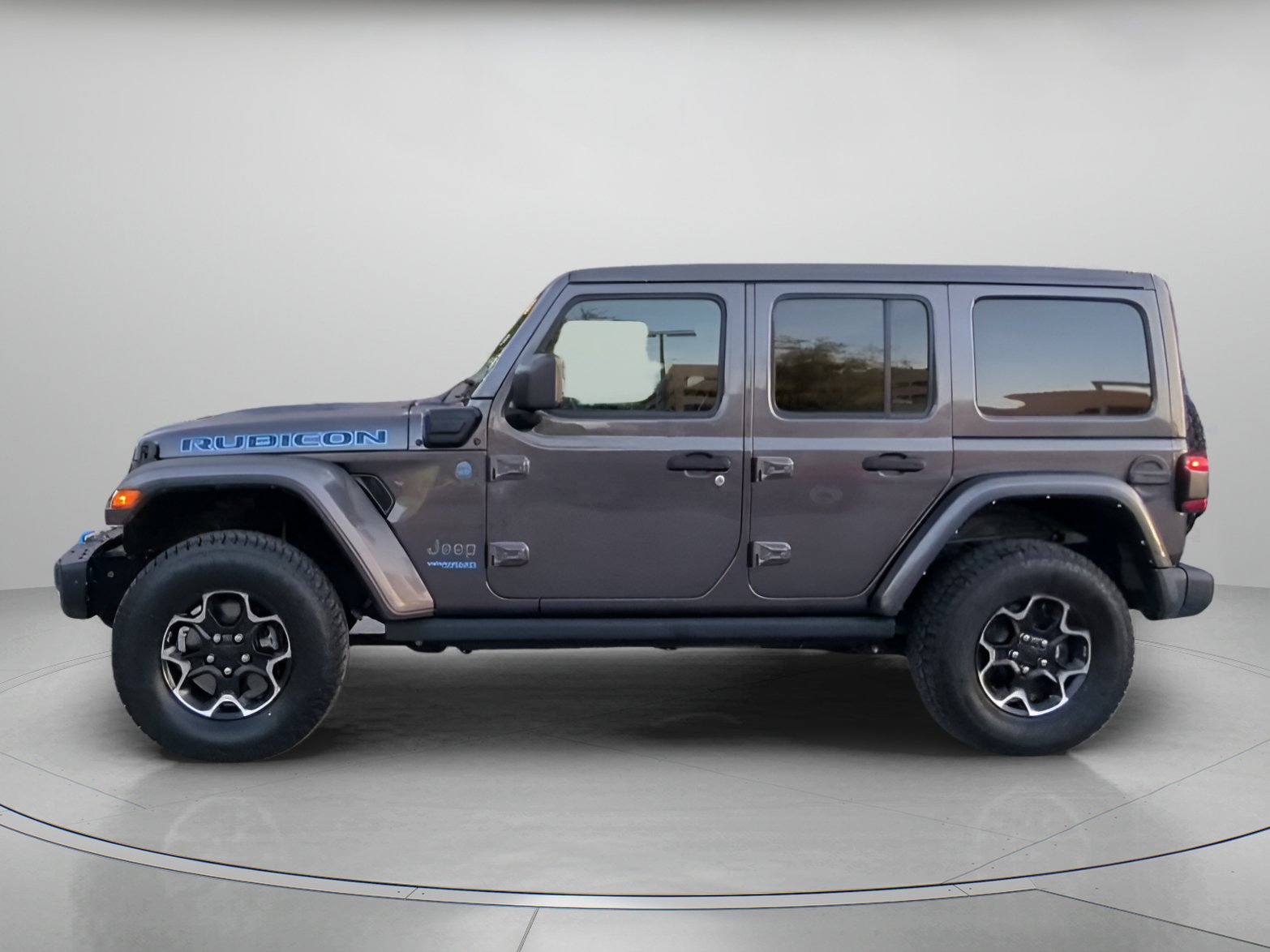 Used 2021 Jeep Wrangler Unlimited Rubicon 4xe w/ Steel Bumper Group AWD/4WD image 16