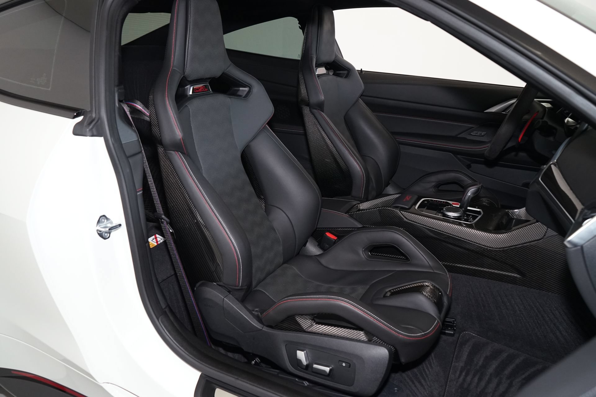 Used 2023 BMW M4 CSL RWD image 18