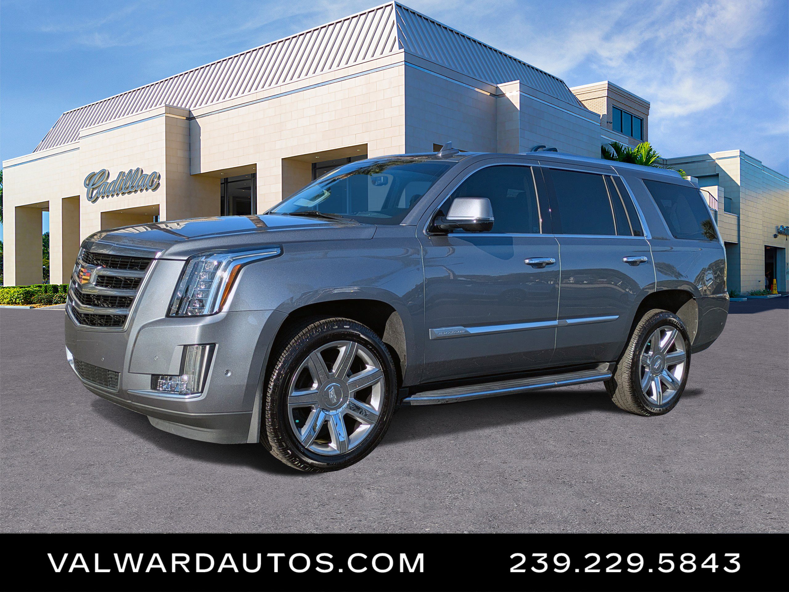 Used 2019 Cadillac Escalade Luxury image 1