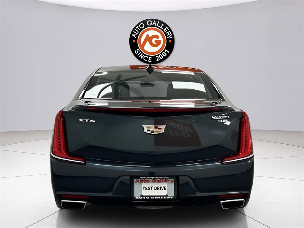 Used 2019 Cadillac XTS Luxury image 6