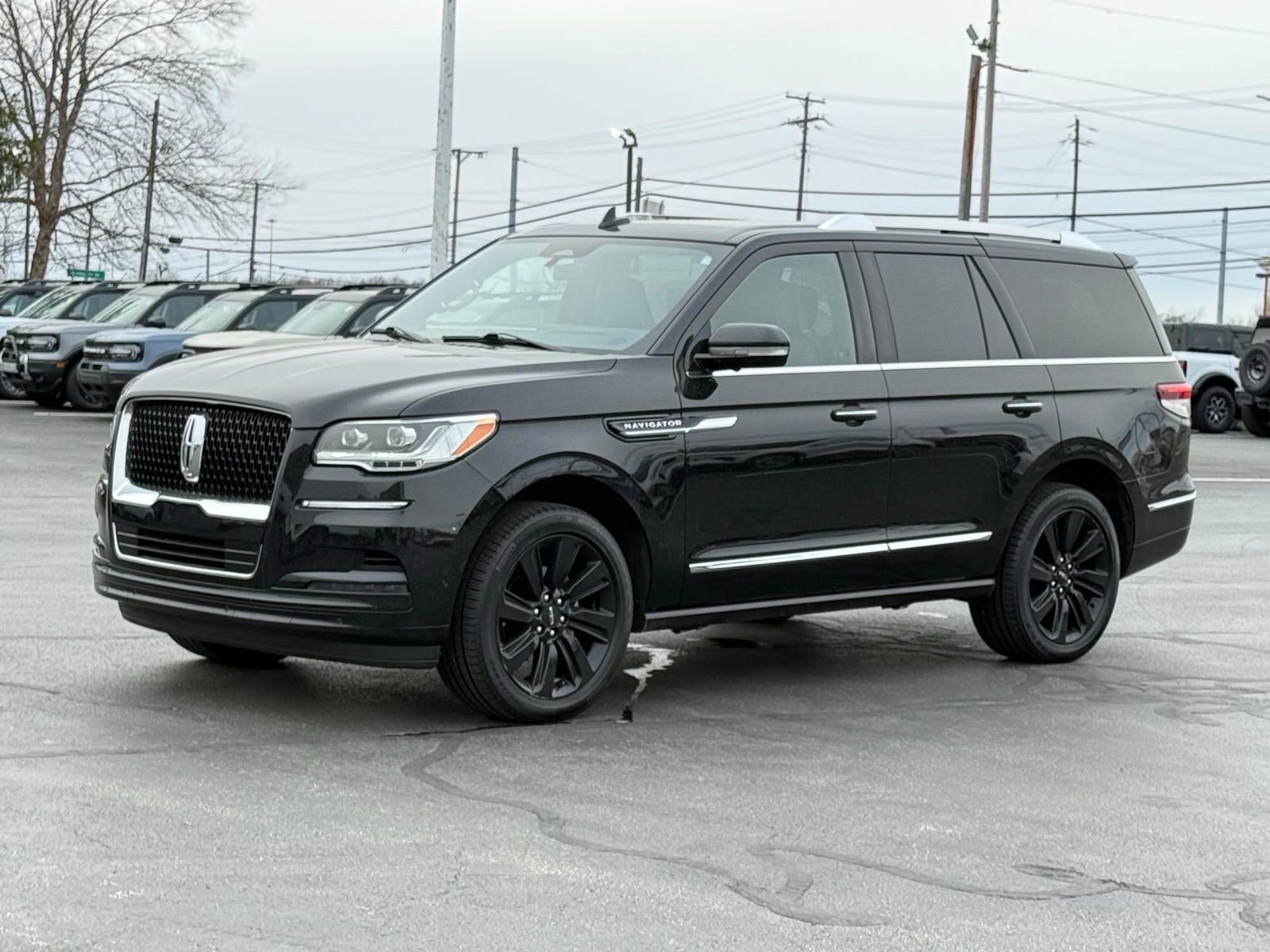 Used 2023 Lincoln Navigator Reserve image 7