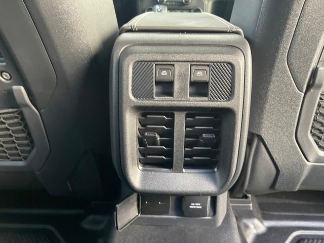 New 2025 Ford Bronco Badlands image 30