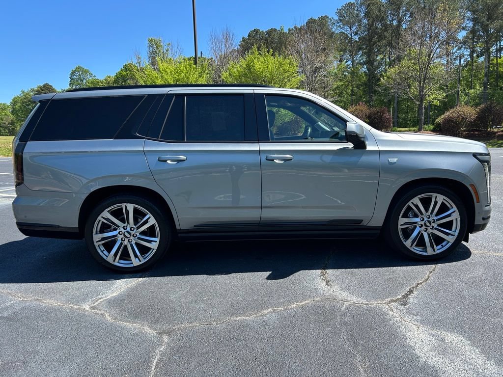 Used 2025 Cadillac Escalade Sport Platinum w/ LPO, Floor Liner Package AWD/4WD image 30