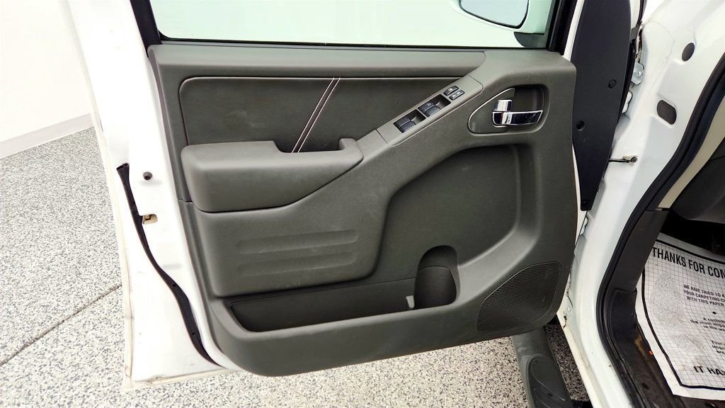 Used 2019 Nissan Frontier PRO-4X w/ Pro-4x Luxury Package image 10