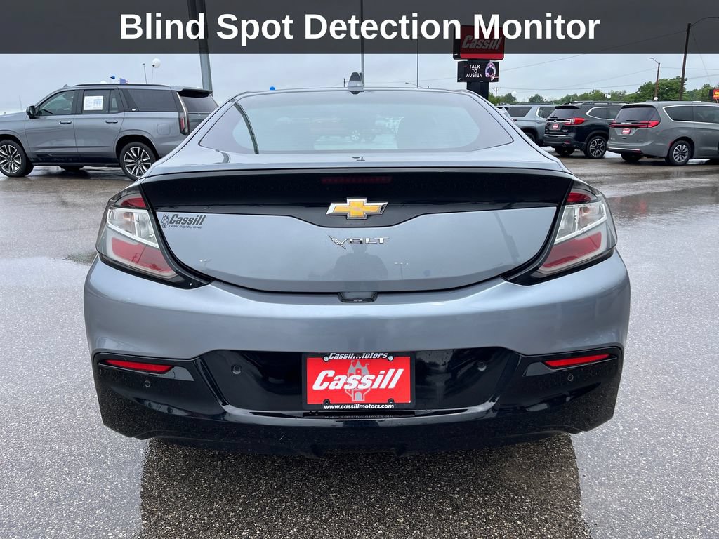 Used 2018 Chevrolet Volt Premier w/ Driver Confidence Package FWD image 5