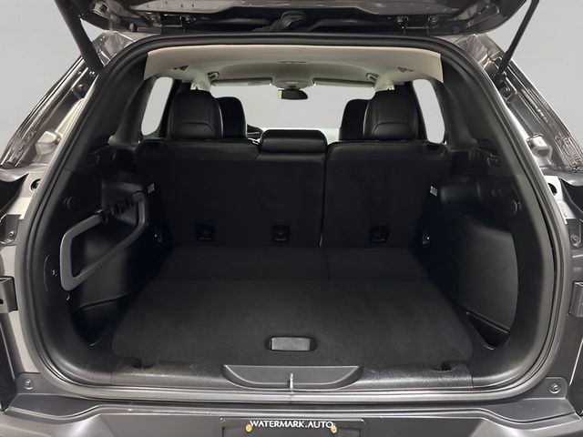 Used 2018 Jeep Cherokee Latitude Plus w/ Comfort/Convenience Group image 21