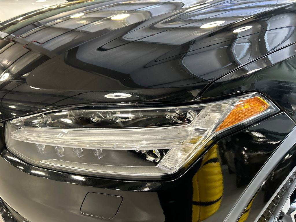 Certified 2023 Volvo XC90 B6 Plus w/ Protection Package Premier image 7