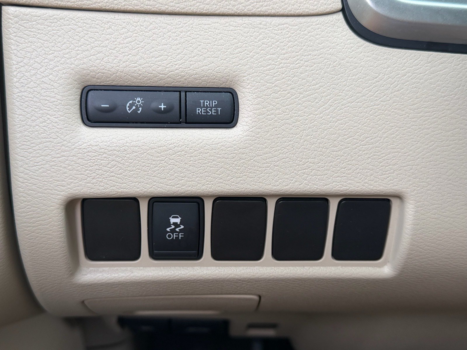 Used 2016 Nissan Murano SV FWD image 32