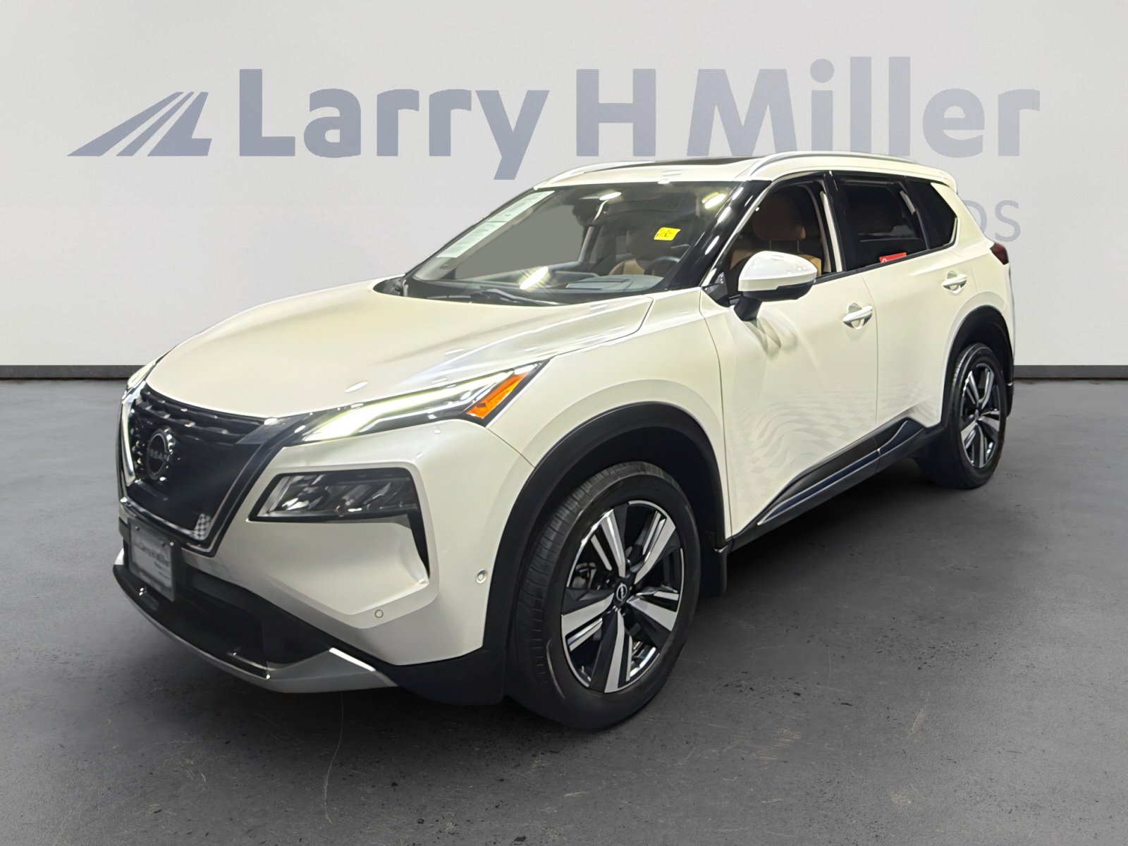 Certified 2023 Nissan Rogue Platinum w/ Platinum Premium Package