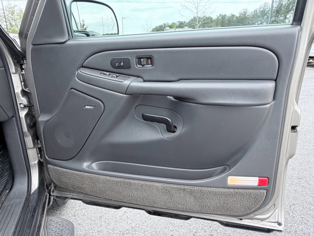 Used 2003 Chevrolet Avalanche 2WD image 24