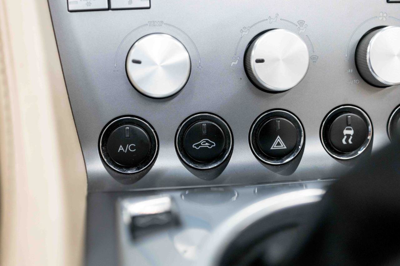 Used 2006 Aston Martin DB9 Volante RWD image 63