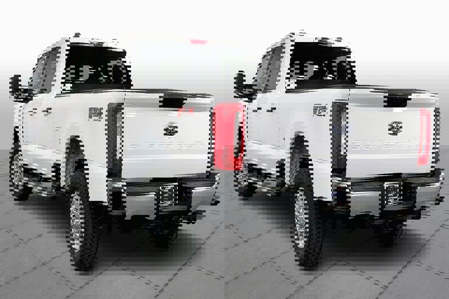 New 2026 Ford F250 XLT w/ FX4 Off-Road Package image 11