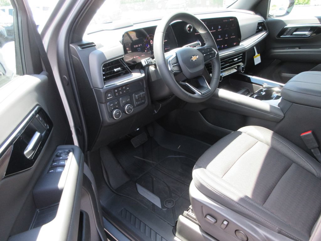New 2026 Chevrolet Tahoe LS w/ LPO, Dark Essentials Package AWD/4WD image 12