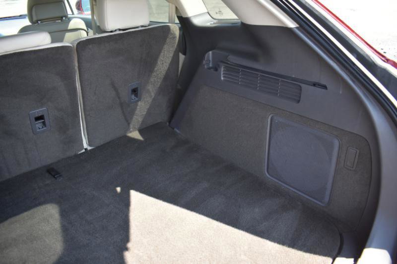 Used 2016 Lincoln MKX Reserve w/ Technology Package FWD image 9